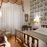 Palace Viareggio