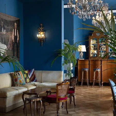 Palace 4*